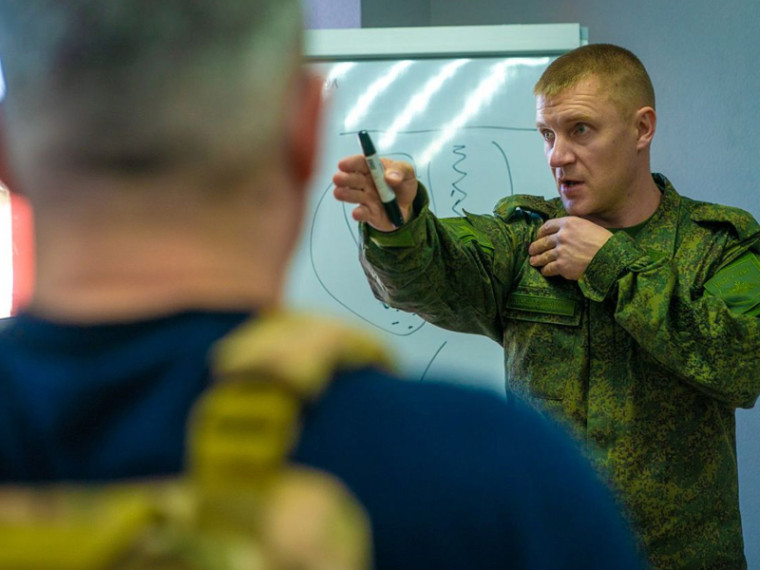 В полной боевой готовности.