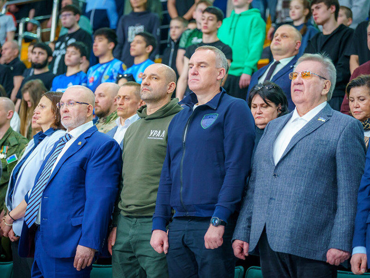 Владимир Семенов принял участие в открытии спортивного турнира.