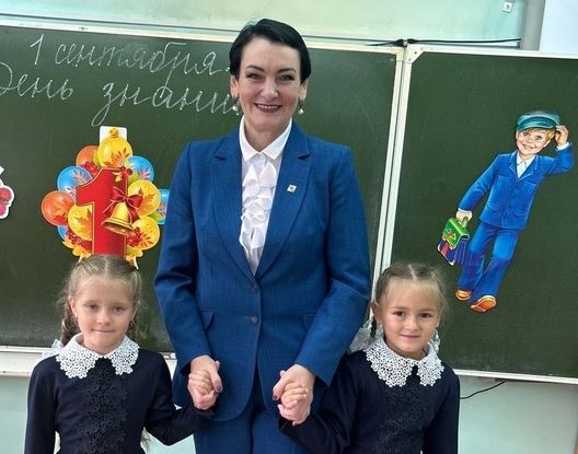 Уважаемые педагоги и родители! Дорогие учащиеся!. Уважаемые педагоги и родители! Дорогие учащиеся!.