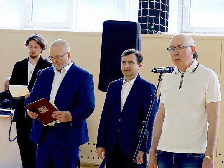 Владимир Семенов приветствовал участников ведомственных соревнований. Владимир Семенов приветствовал участников ведомственных соревнований.