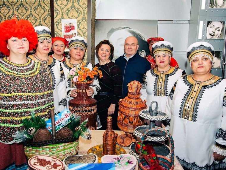 «Серебряный» возраст в почете. «Серебряный» возраст в почете.