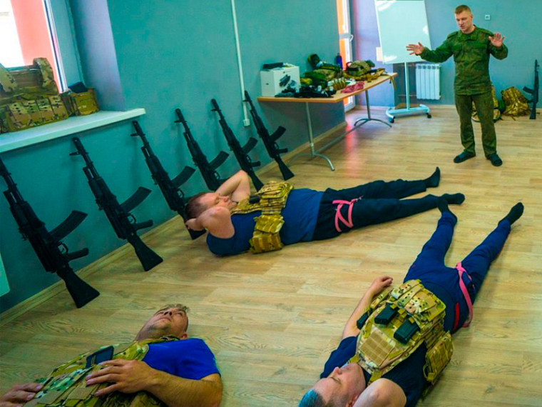 В Ханты-Мансийске организовали обучающие занятия для кандидатов на военную службу. В Ханты-Мансийске организовали обучающие занятия для кандидатов на военную службу.